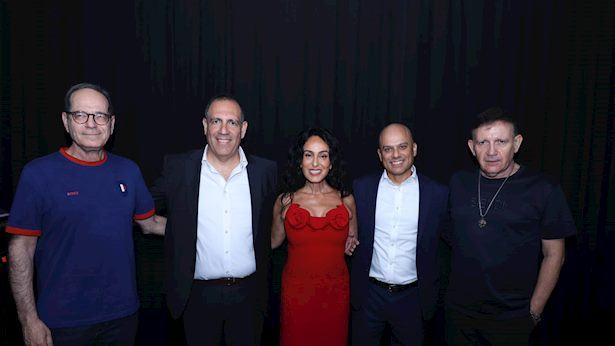 האיחוד המפתיע של השנה: ריטה ואתניקס בביצוע משותף ומרגש