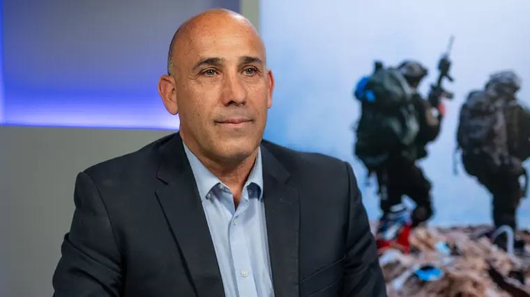 תא"ל במיל' אמיר אביבי שוריין בליכוד מייסד תנועת הביטחוניסטים תא"ל במיל' אמיר אביבי, שמילא שורת תפקידי פיקוד בכירים בצה"ל, מצטרף לליכוד יחד עם התנועה שהקים חזקי ברוך 12:18
