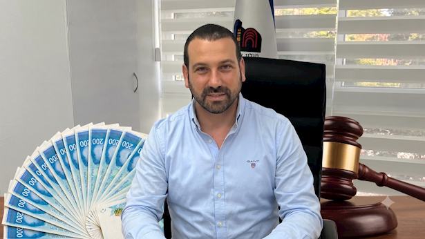 שי קינן תובע 6 קטינים וקטינות על 43,000 שקל: "משילות חסרת פשרות"