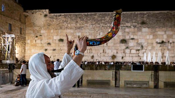שבת סליחות: כל האמת על פחד הילדות והקשר שלו ליום הדין