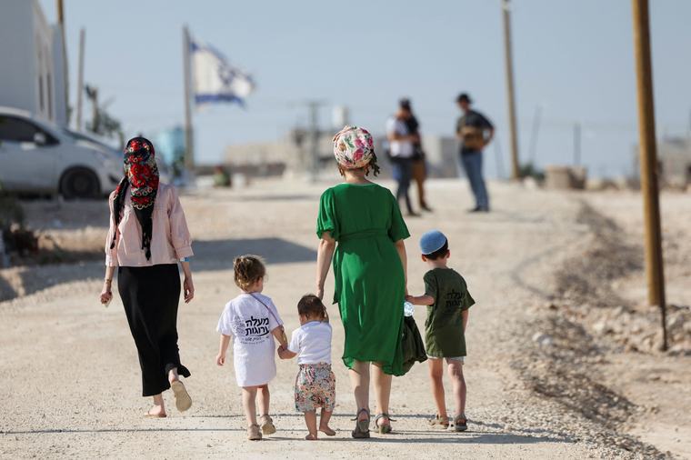 UK set to ban trade with Israeli settlements in West Bank on Tuesday, 'Post' learns