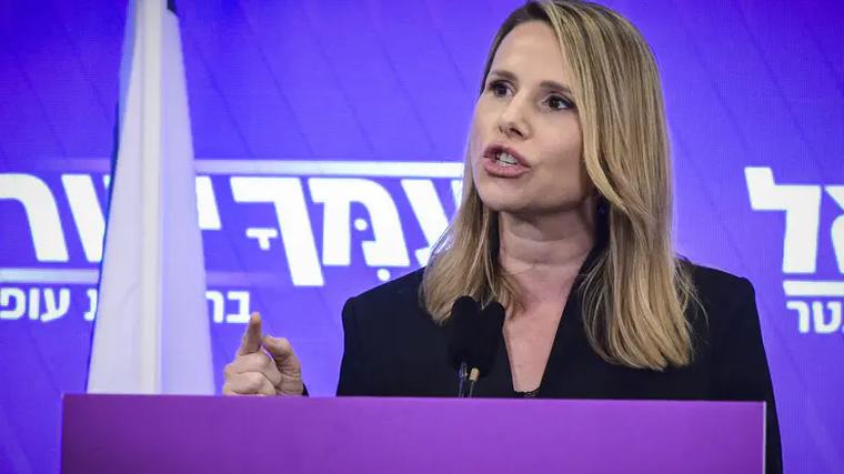 תפנית בפרשת נטעלי שם טוב וחדשות 13 לאחר הפרסום על הפשרה והפיצוי, חדשות 13 טוענת כי שם טוב הפרה את ההסכם ומודיעה כי בכוונתה לבטלו. ערוץ 7 13:48